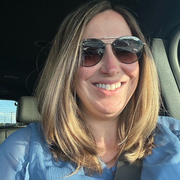 Meet your Posher, Kristi - Picture 1 of 1